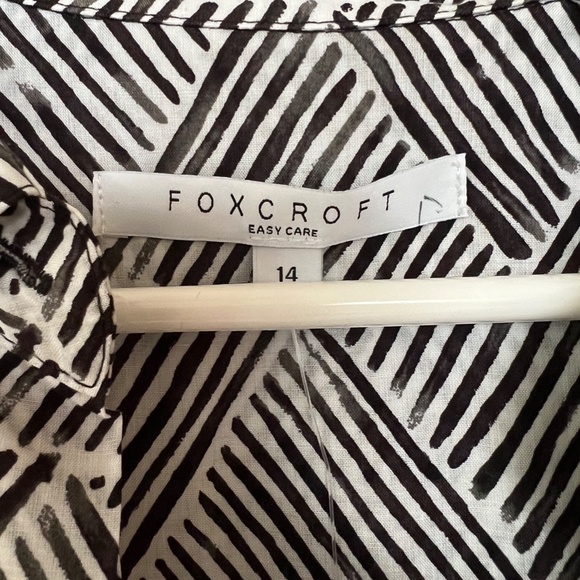 Foxcroft Patterned 100% Tencel Easy Care Button Down Blouse New 14 - Picture 2 of 9
